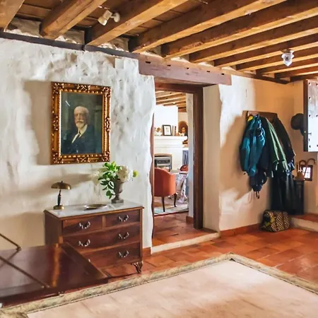 Вилла Spacious With Pool In