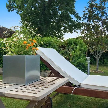 Spacious With Pool In